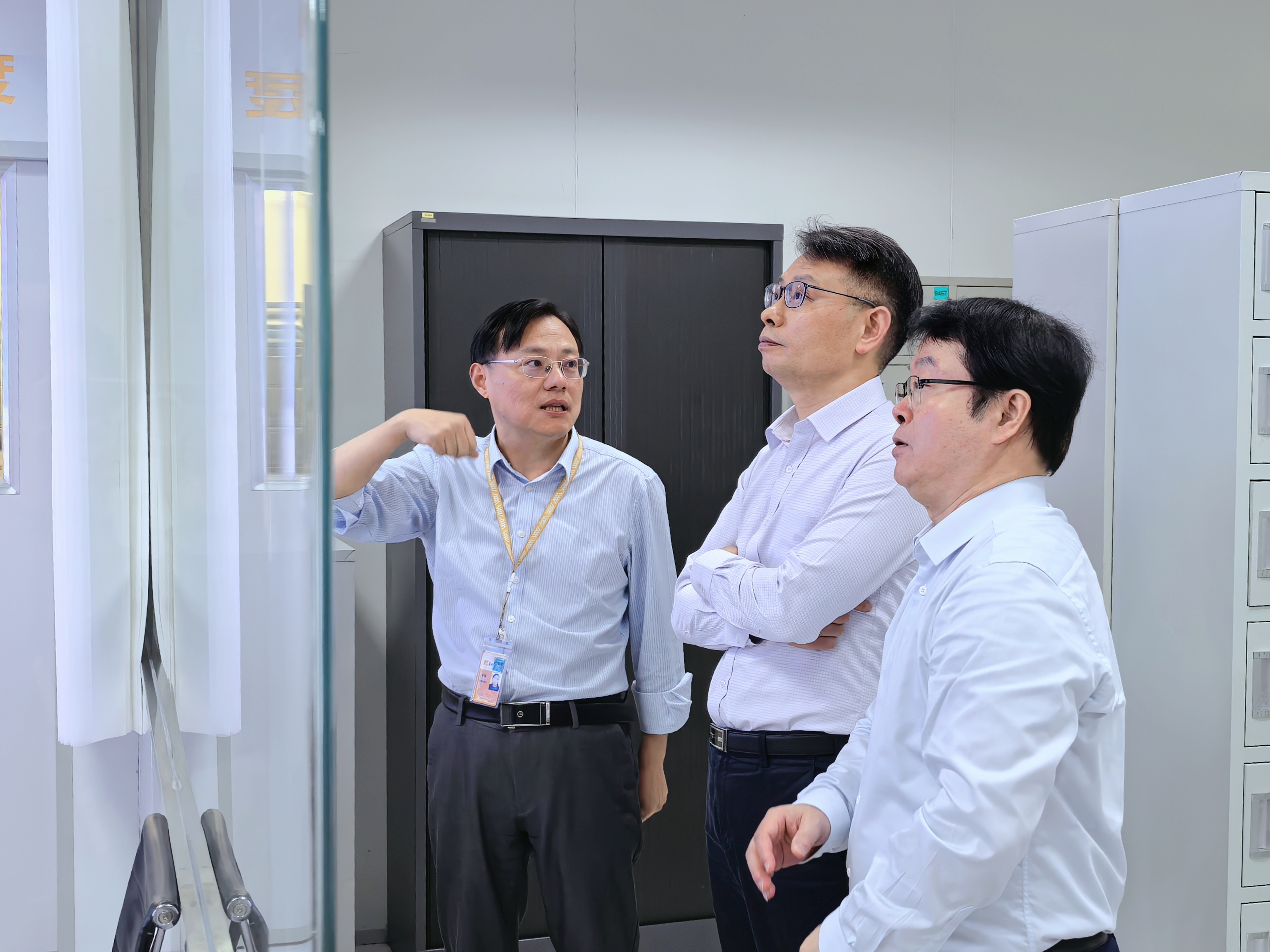 5.91066vip威尼斯集团党委副书记、董事白勇一行莅临调研 (8) 5.91066vip威尼斯集团党委副书记、董事白勇一行莅临调研 (8)